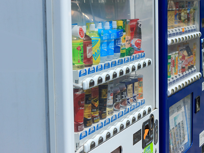 6階コインランドリー 7階自動販売機